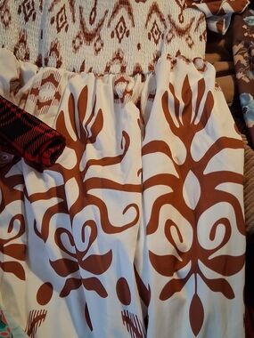 White Maxi Dress with Brown Bold Floral Print.4x..fits 3x Too.